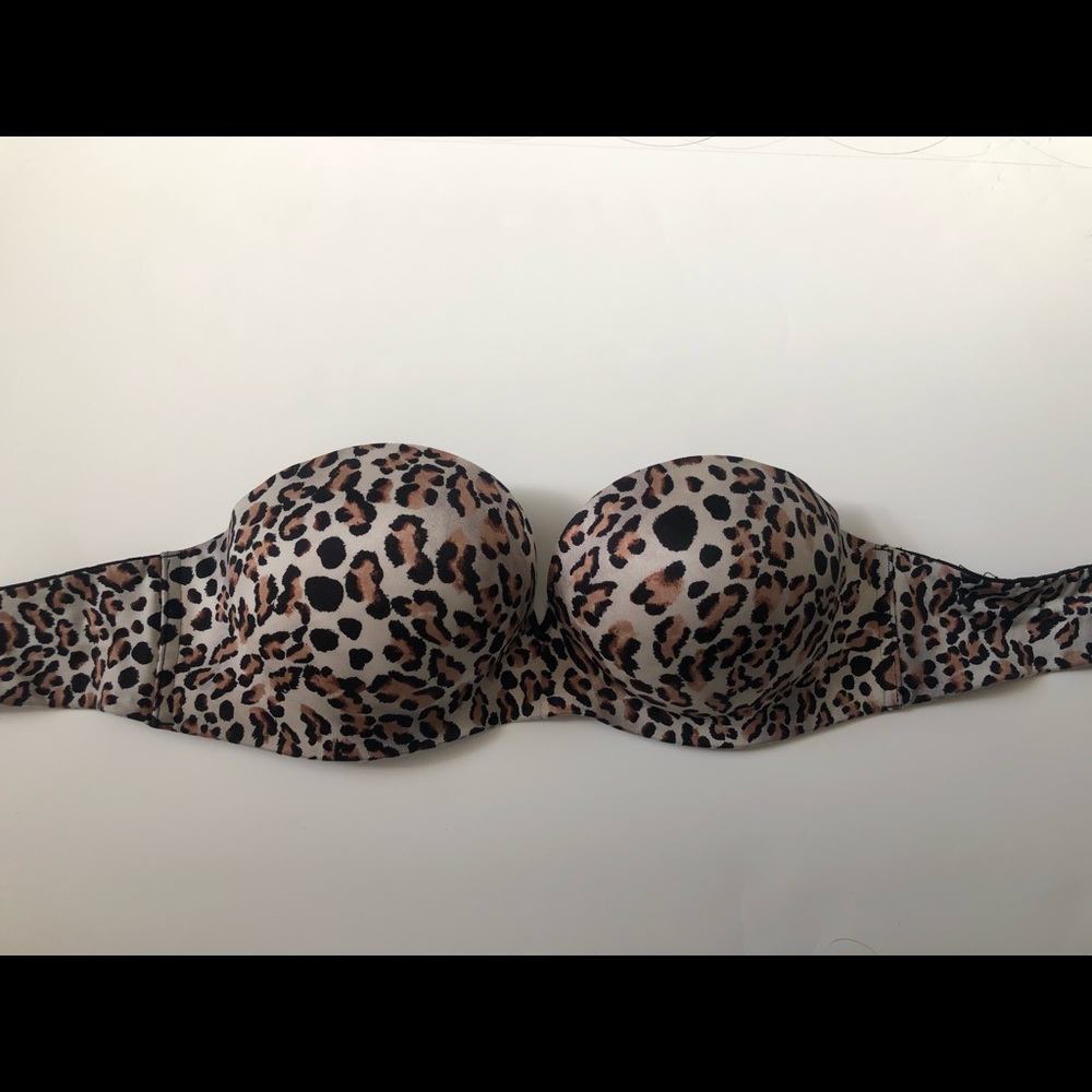 Victoria’s Secret bombshell bra